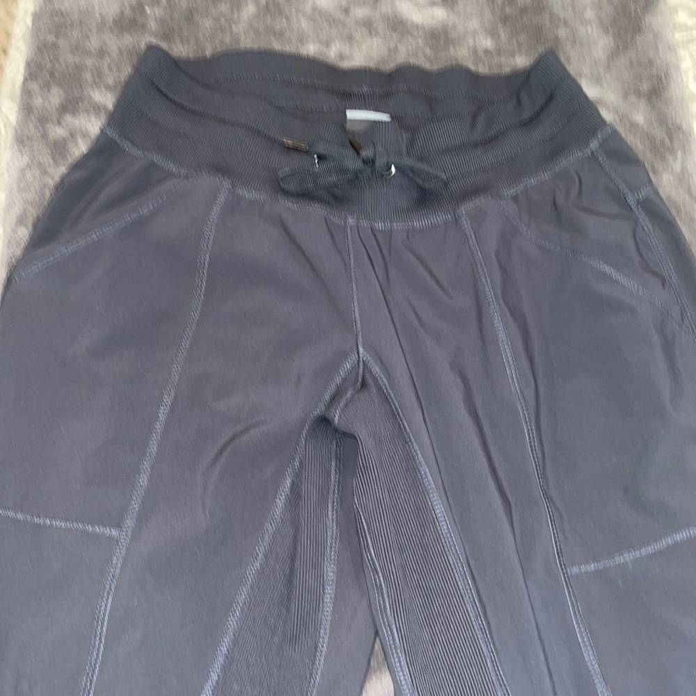 Champion drawstring pants, size Small